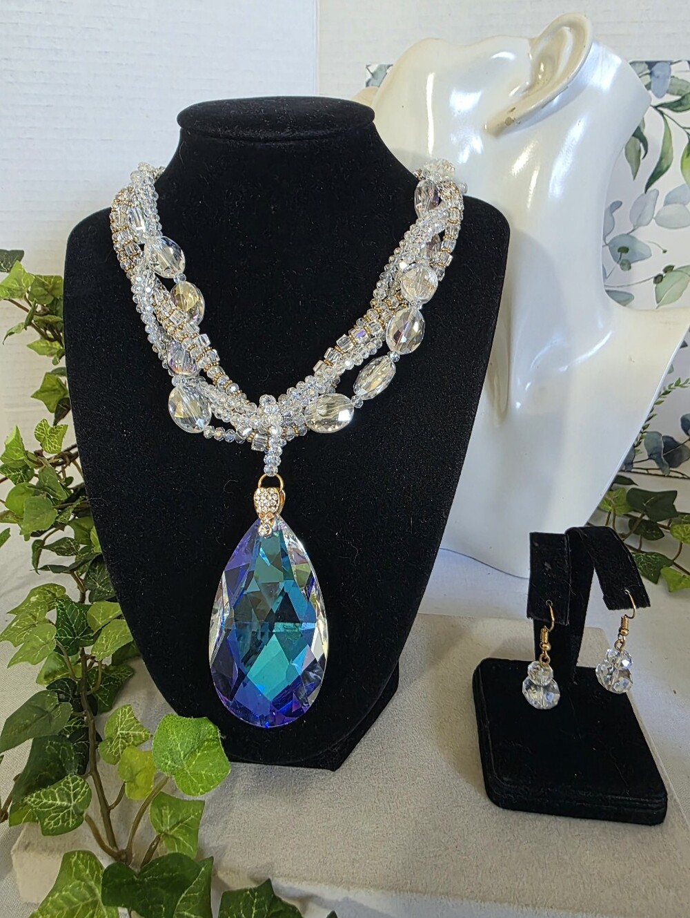 AB Crystal Teardrop Statement Necklace & Earrings Set Iridescent Gold Tone
